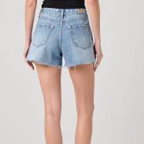 NWT Blank NYC Jean Short with pink stitching - Picture 1 of 7